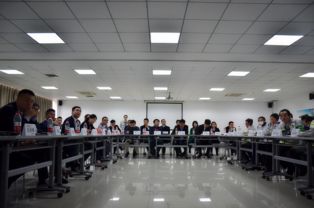 一汽豐田西南大區(qū)聯(lián)動參觀成都工廠